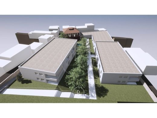 أرض ﻓﻲ فيلا نوا دغايا
, Vila Nova de Gaia