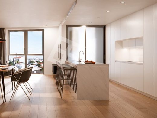 Apartment / Etagenwohnung in Aveiro, Distrito de Aveiro