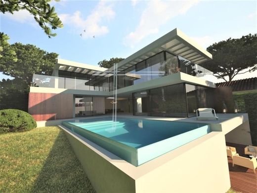 Casa en Aroeira, Almada