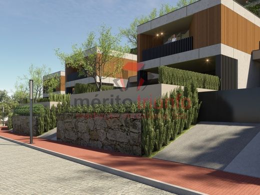 Villa multifamiliale à Vila Nova de Famalicão, Distrito de Braga