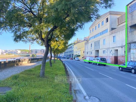 Residential complexes in Loures, Lisbon