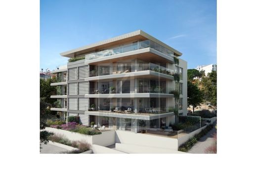 Apartment / Etagenwohnung in Cascais, Lissabon