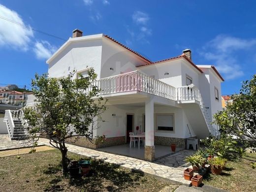 Casa Unifamiliare a Caldas da Rainha, Distrito de Leiria