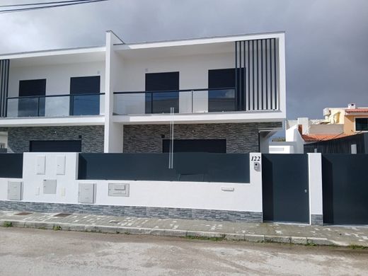 다세대 빌라 / Seixal, Distrito de Setúbal