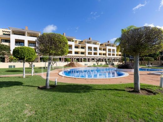Apartment / Etagenwohnung in Loulé, Distrito de Faro