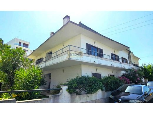 Loures, Distrito de Lisboaの高級住宅
