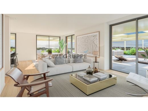 Apartment / Etagenwohnung in Vila Nova de Gaia, Distrito do Porto