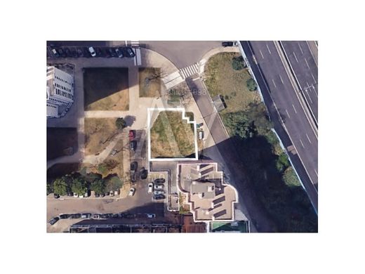 Terreno a São Domingos de Benfica, Lisbon