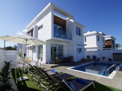 Villa in Paralímni, Famagusta District