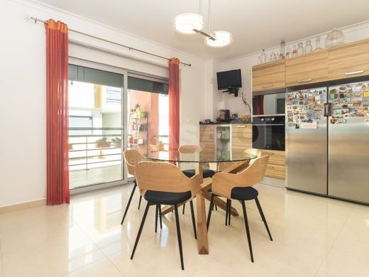 Chalet Pareado en Moita, Setúbal