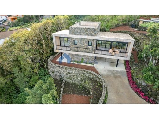 Luxury home in São Roque do Pico, Azores