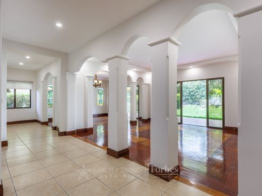 Элитный дом, Santa Ana, Provincia de San José