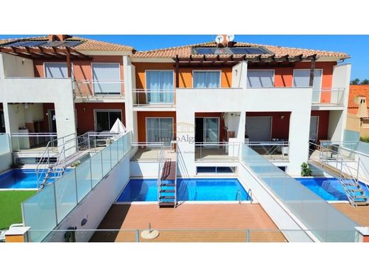 ‏וילה רב-משפחתית ב  Albufeira, Distrito de Faro