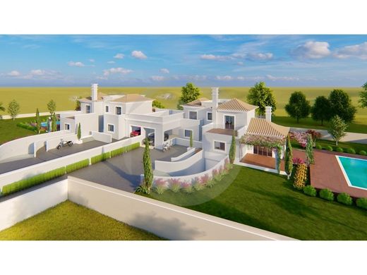 ローレ, Louléの土地