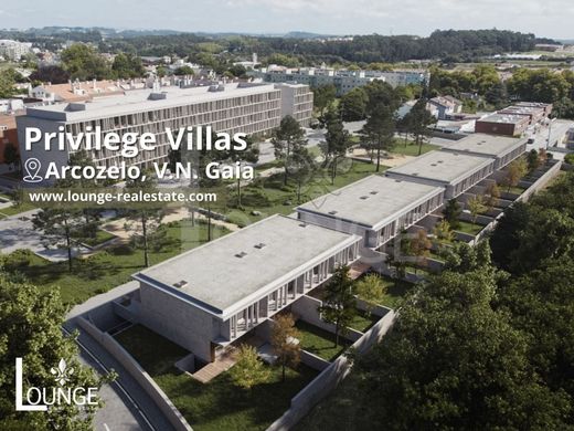 ヴィラ・ノヴァ・デ・ガイア
, Vila Nova de Gaiaのマルチファミリーヴィラ