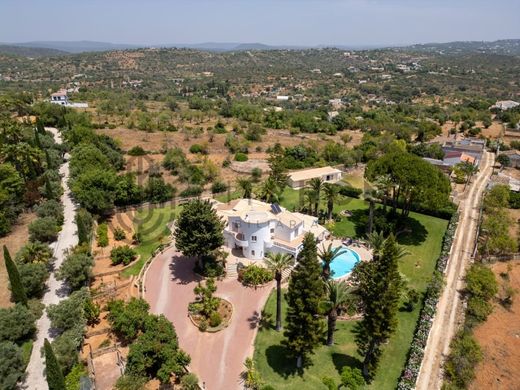 ローレ, Louléの一戸建て住宅