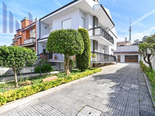 Luxe woning in Vila Nova de Gaia, Distrito do Porto