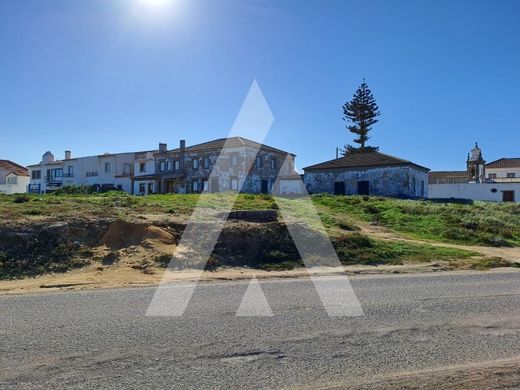Residential complexes in Peniche, Distrito de Leiria