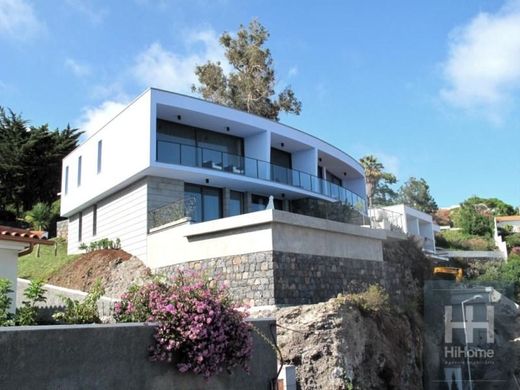 Luxury home in Santa Cruz, Madeira
