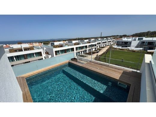 Apartment / Etagenwohnung in Sines, Distrito de Setúbal