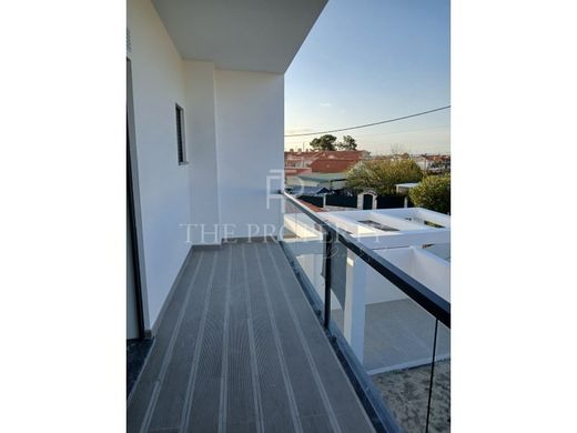 Willa wielorodzinna w Seixal, Distrito de Setúbal