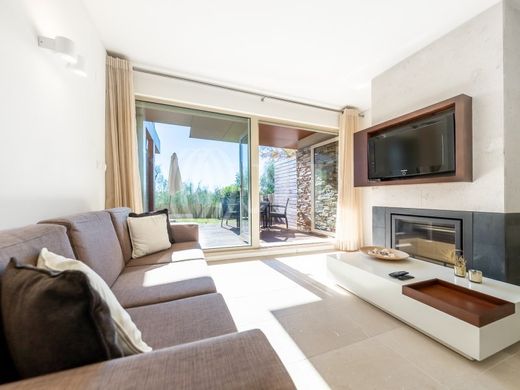 아파트 / Tróia, Grândola