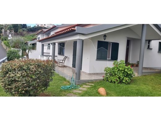 Semidetached House in Funchal, Madeira
