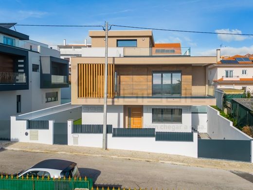 Luxury home in Odivelas, Lisbon