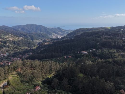 Terrain à Machico, Madère