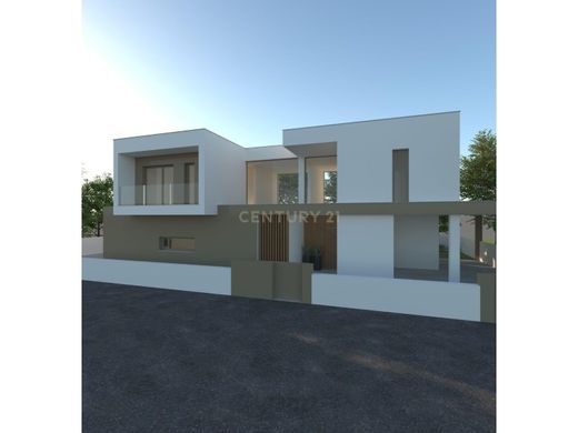 Luksusowy dom w Charneca de Caparica, Almada