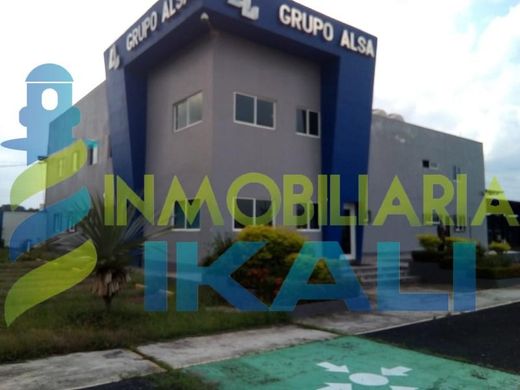 Complexos residenciais - Coatzintla, Estado de Veracruz-Llave