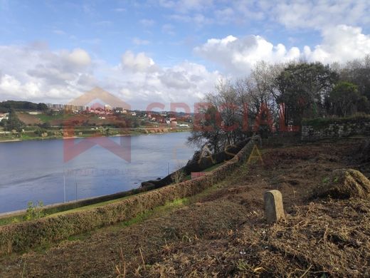 地皮  加亚新城
, Vila Nova de Gaia
