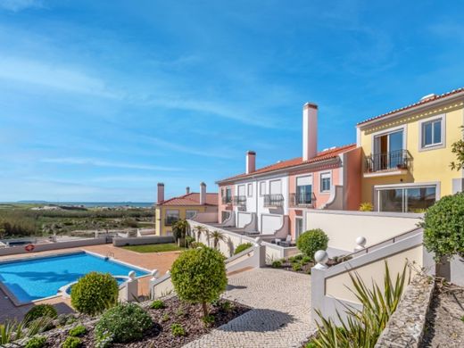 Semidetached House in Óbidos, Distrito de Leiria