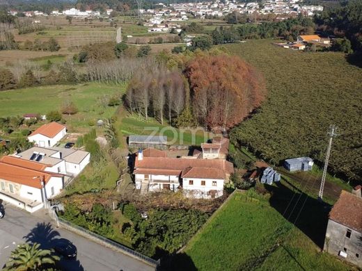 Luxus-Haus in Santa Maria da Feira, Distrito de Aveiro