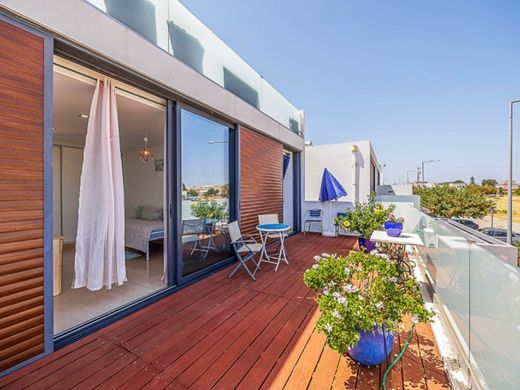 ‏וילה רב-משפחתית ב  Tavira, Distrito de Faro