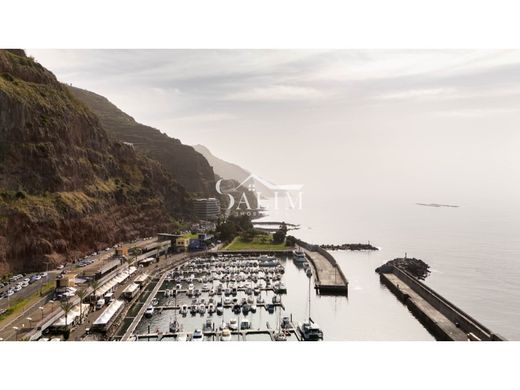 Terreno a Calheta, Madeira