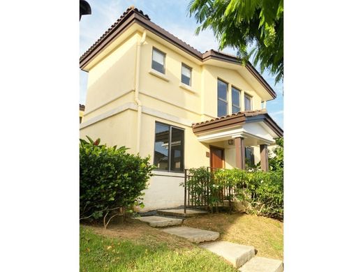 Luxury home in Arraiján, Distrito Arraiján