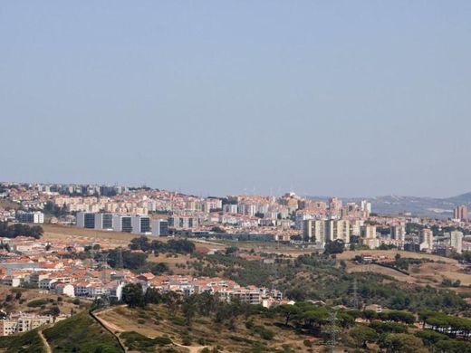 Odivelas, Distrito de Lisboaの土地
