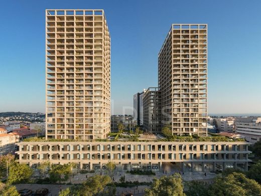 Apartment / Etagenwohnung in Porto, Distrito do Porto