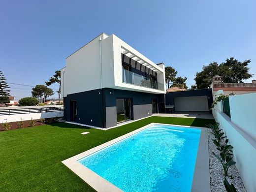 Dom jednorodzinny w Setúbal, Distrito de Setúbal