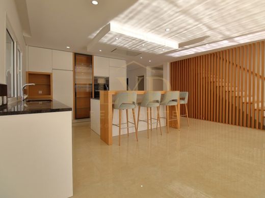 Villa multifamiliale à Penafiel, Distrito do Porto