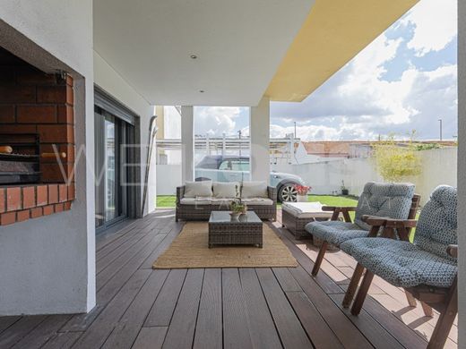Luxus-Haus in Barreiro, Distrito de Setúbal