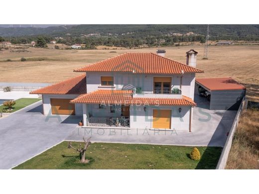 ‏בית חד-משפחתי ב  Vila Pouca de Aguiar, Distrito de Vila Real