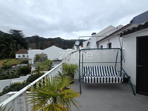 Luxury home in Povoação, Azores