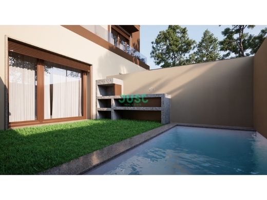 Yarɪ müstakil ev Seixal, Distrito de Setúbal