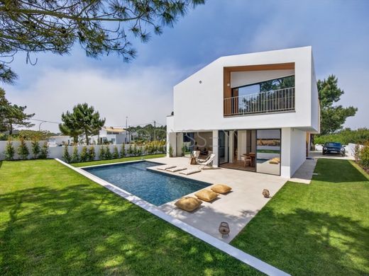 Detached House in Sintra, Lisbon