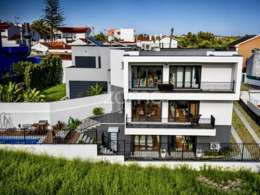 Luxury home in Cascais, Lisbon