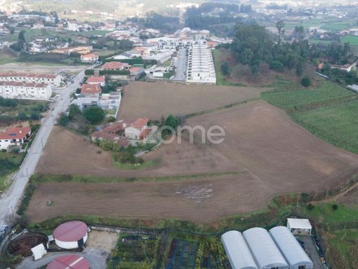 Land in Lousada, Distrito do Porto