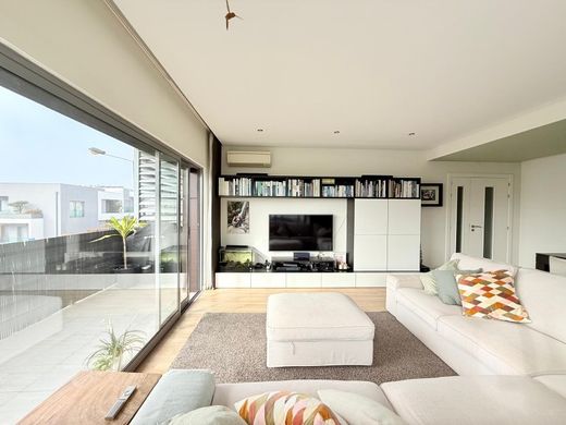 Appartement in Charneca de Caparica, Almada