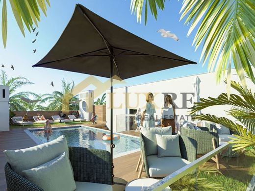 Apartment / Etagenwohnung in Portimão, Distrito de Faro